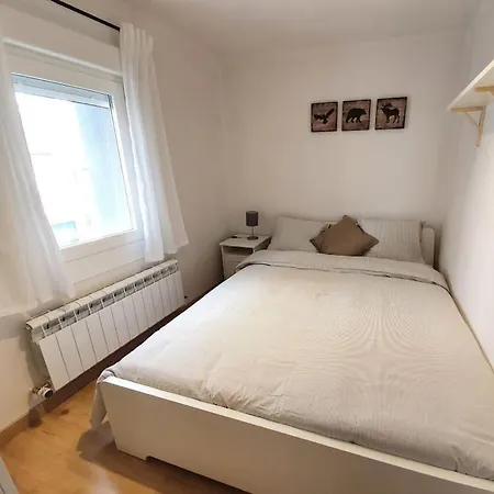 Acogedor Piso En El Centro De Apartamento *