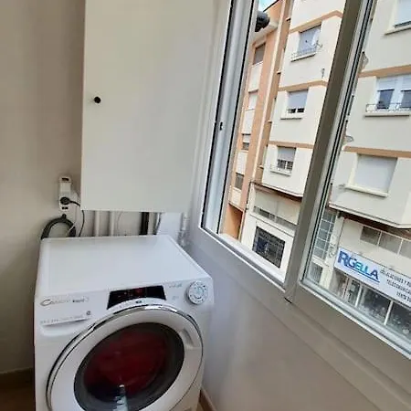 Acogedor Piso En El Centro De 아파트 Sabiñánigo